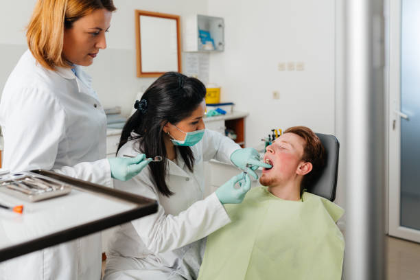 Best Chipped Tooth Repair Near Me  in Gladstone, MI